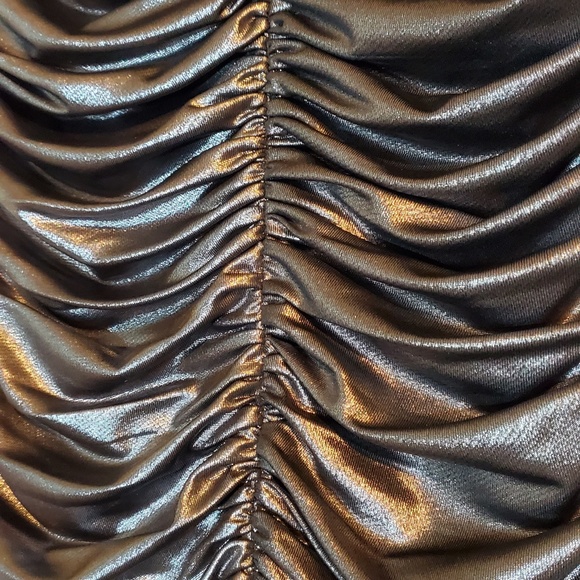 BeBe Silver Metallic Gray Ruffled Bodycon Top - Picture 2 of 6